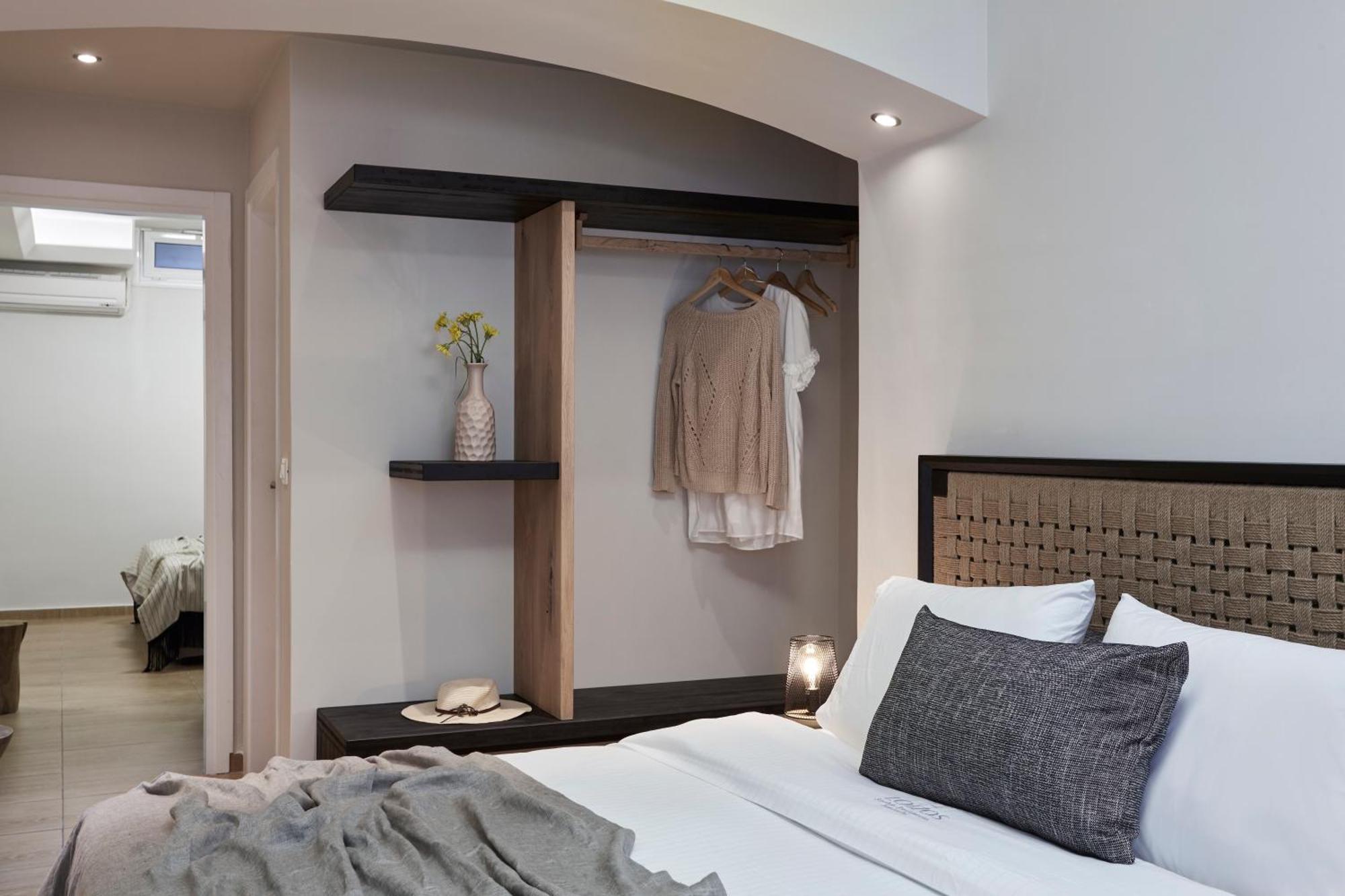 Loizos Stylish Residences Фіра Екстер'єр фото