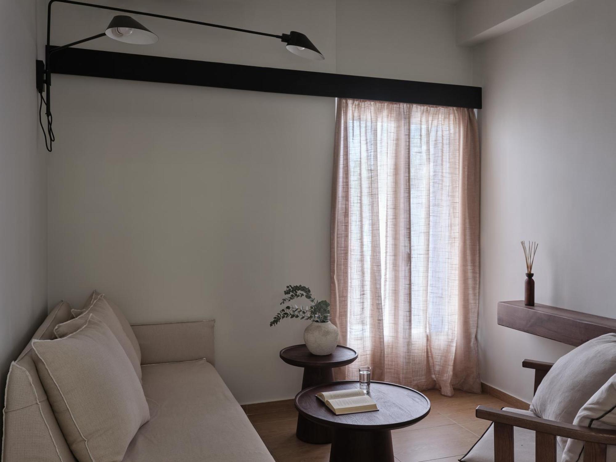 Loizos Stylish Residences Фіра Екстер'єр фото