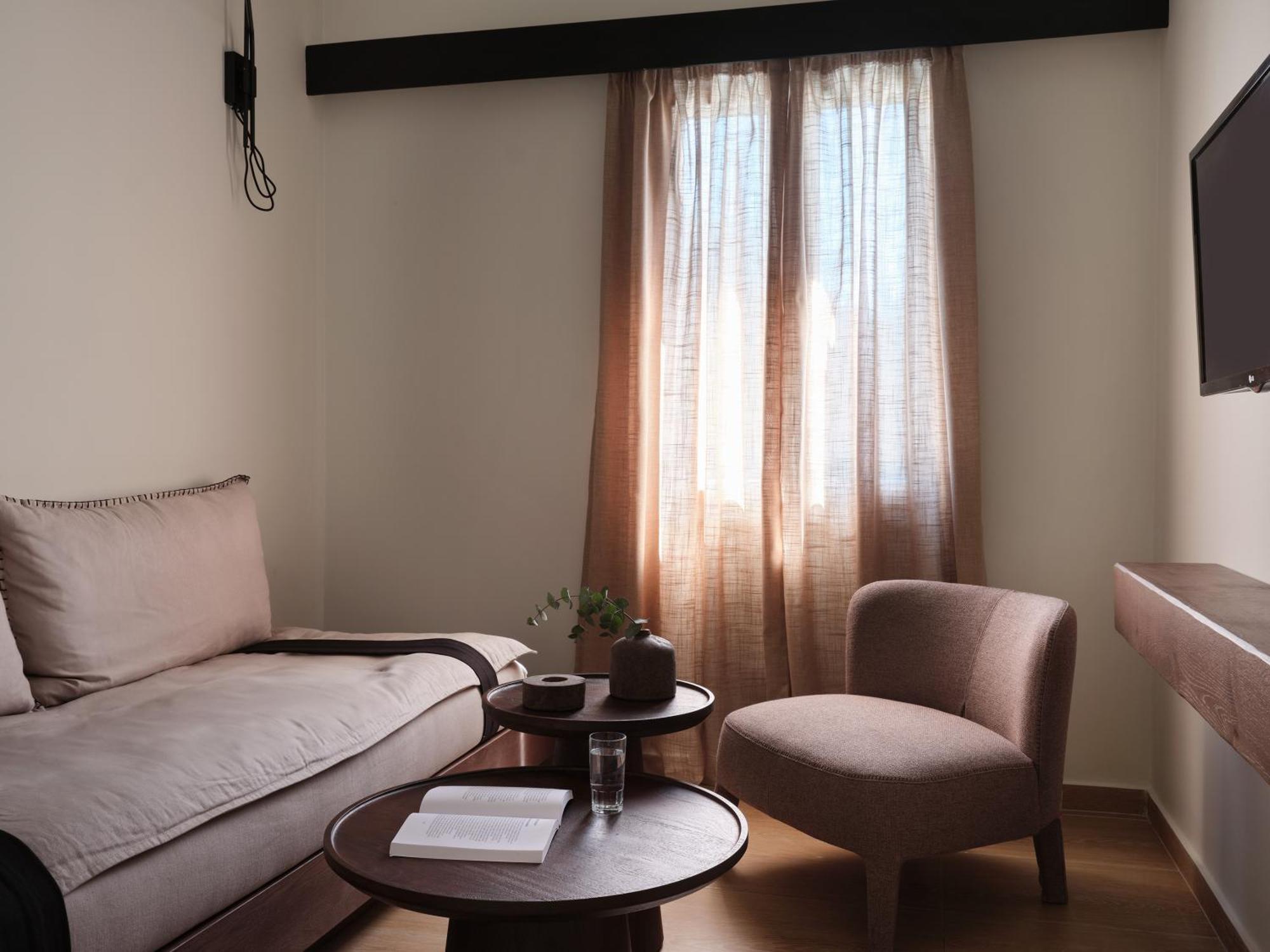 Loizos Stylish Residences Фіра Екстер'єр фото