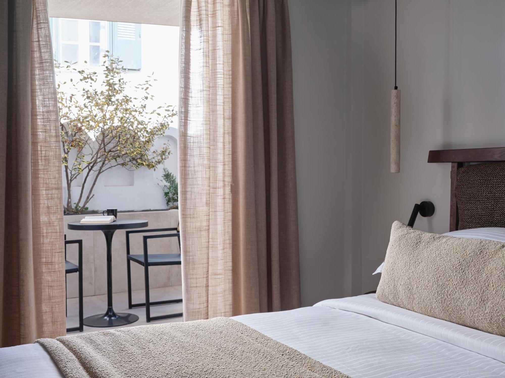 Loizos Stylish Residences Фіра Екстер'єр фото