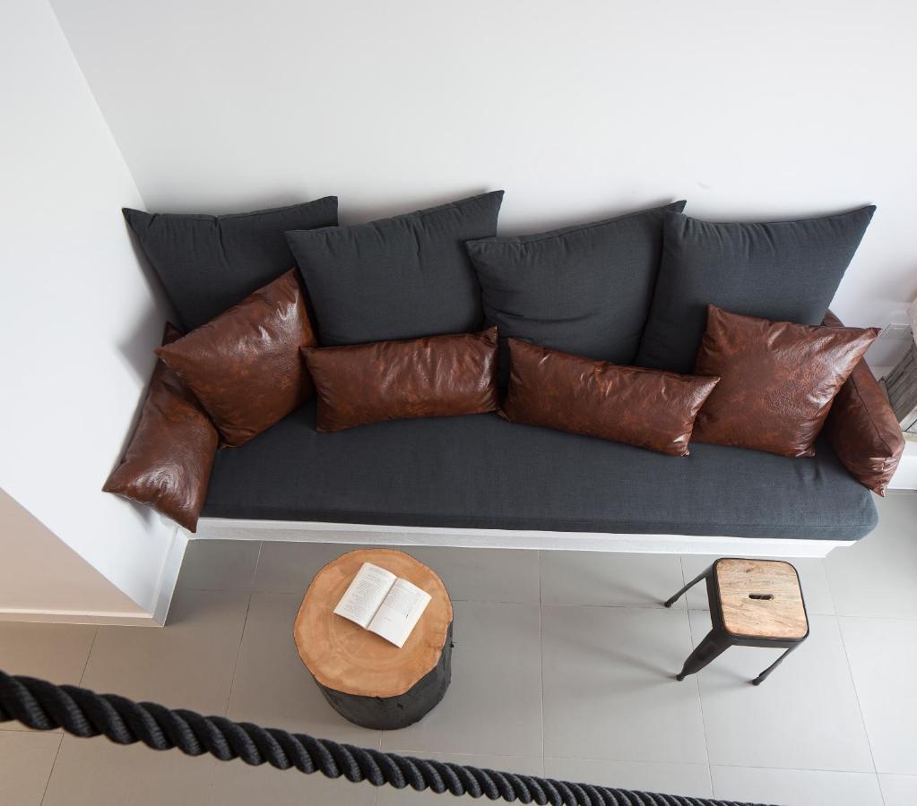 Loizos Stylish Residences Фіра Екстер'єр фото